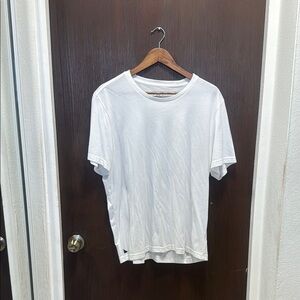 UNTUCKit White Short Sleeve Tee